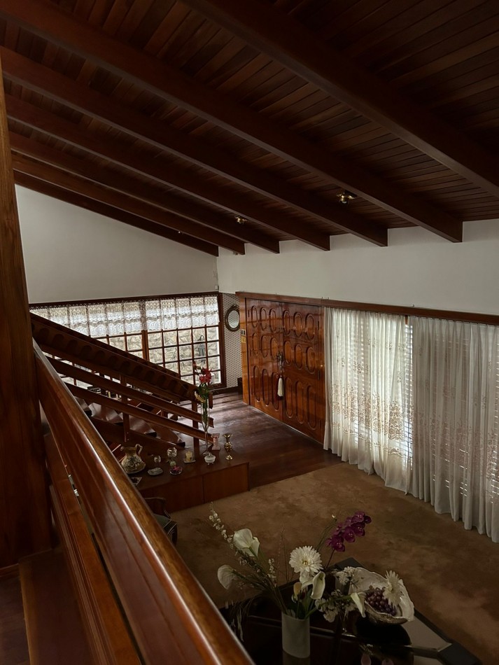 TERRA NOSTRA VENDE ELEGANTE PROPIEDAD EN B° ROCA !!