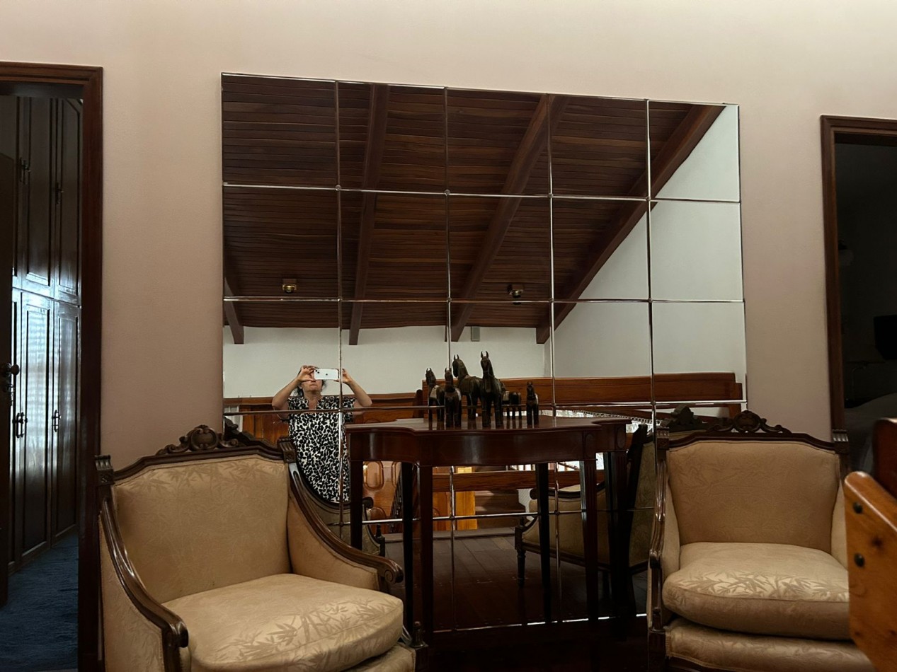 TERRA NOSTRA VENDE ELEGANTE PROPIEDAD EN B° ROCA !!