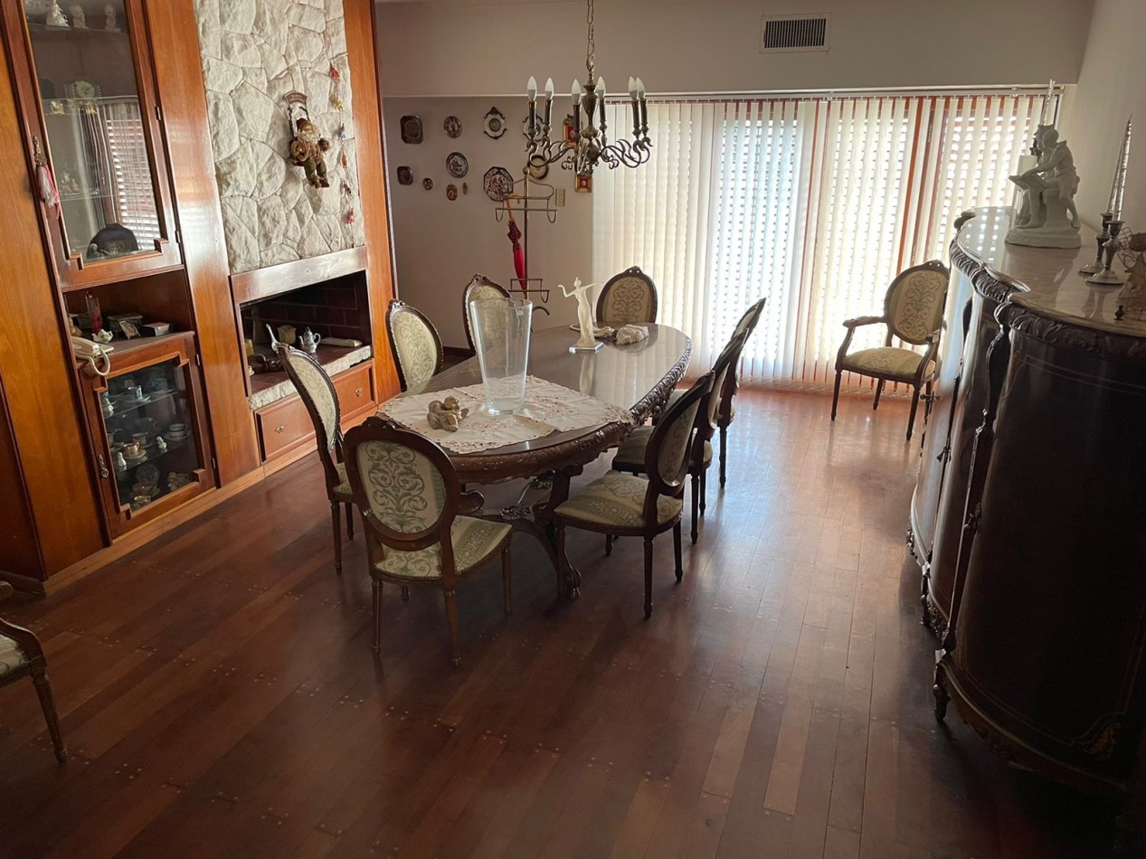 TERRA NOSTRA VENDE ELEGANTE PROPIEDAD EN B° ROCA !!