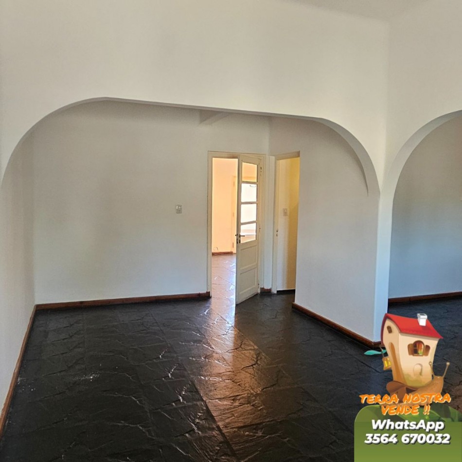 ESPECTACULAR CASA DE ESTILO SOBRE BV. 9 DE JULIO