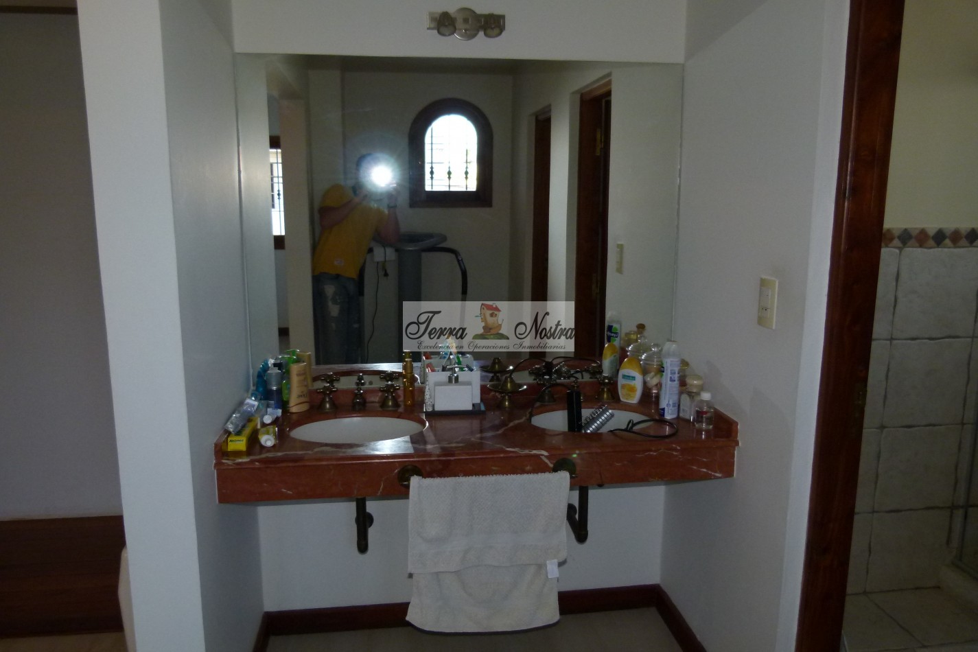 TERRA NOSTRA VENDE CATEGORIA EN B° CATEDRAL !!!...