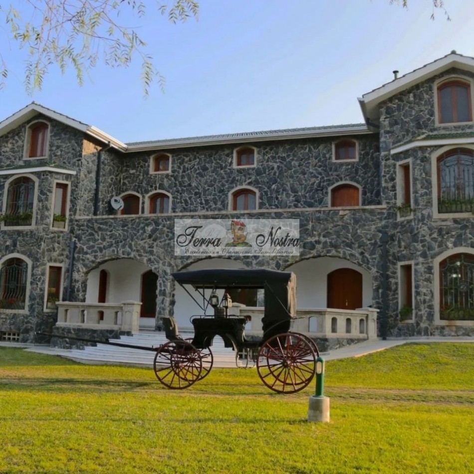 TERRA NOSTRA VENDE !!!... INCREIBLE MANSION SERRANA !!!