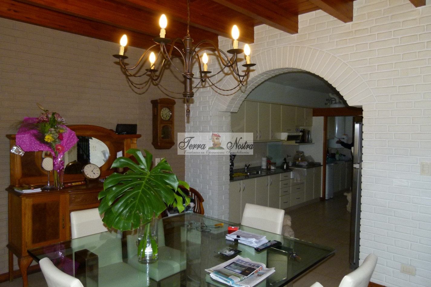 TERRA NOSTRA VENDE CATEGORIA EN B° CATEDRAL !!!...