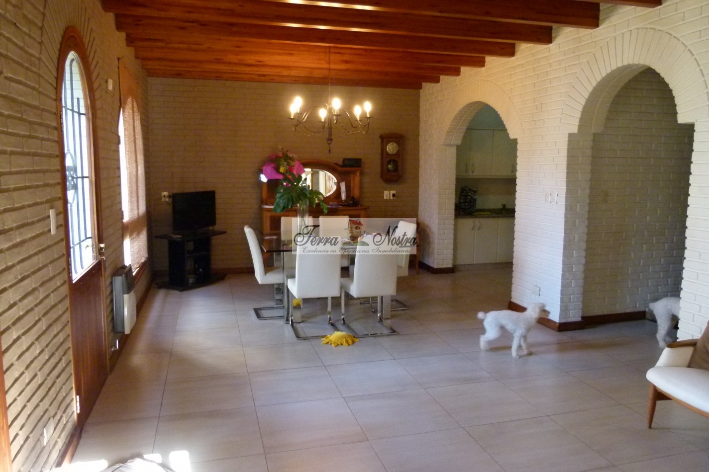 TERRA NOSTRA VENDE CATEGORIA EN B° CATEDRAL !!!...