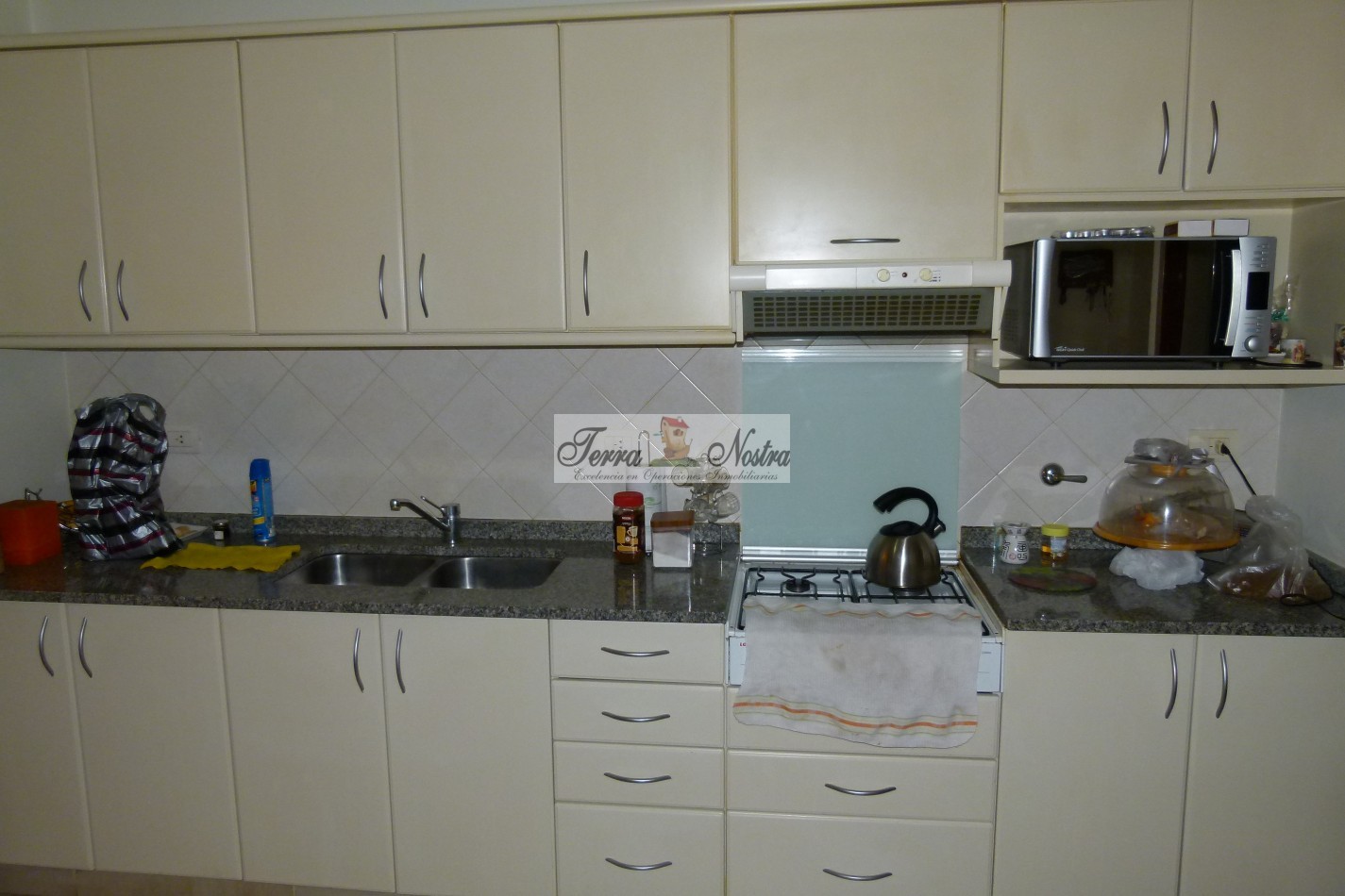 TERRA NOSTRA VENDE CATEGORIA EN B° CATEDRAL !!!...