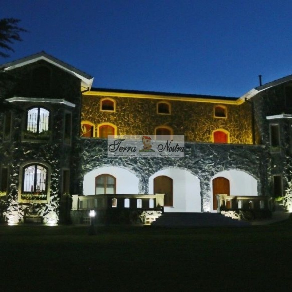 TERRA NOSTRA VENDE !!!... INCREIBLE MANSION SERRANA !!!