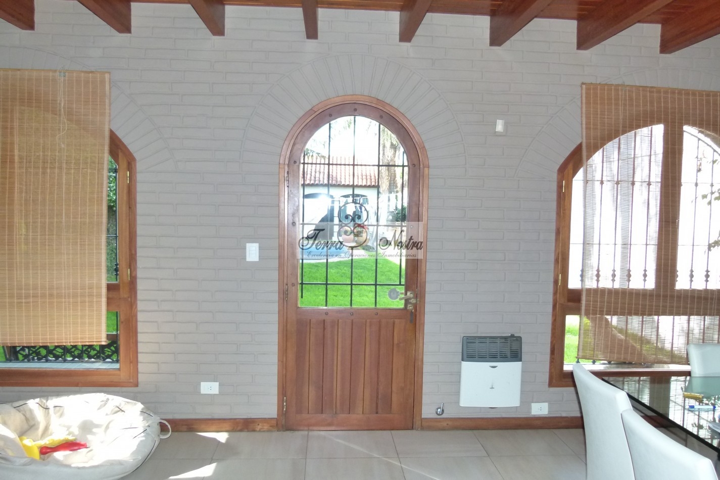 TERRA NOSTRA VENDE CATEGORIA EN B° CATEDRAL !!!...